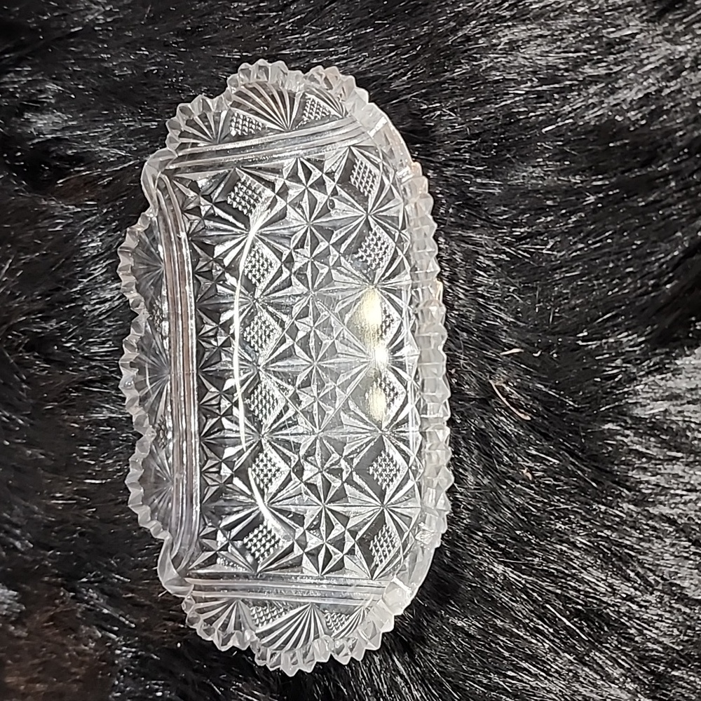 VINTAGE  CRYSTAL  CANDY DISH. 🍬